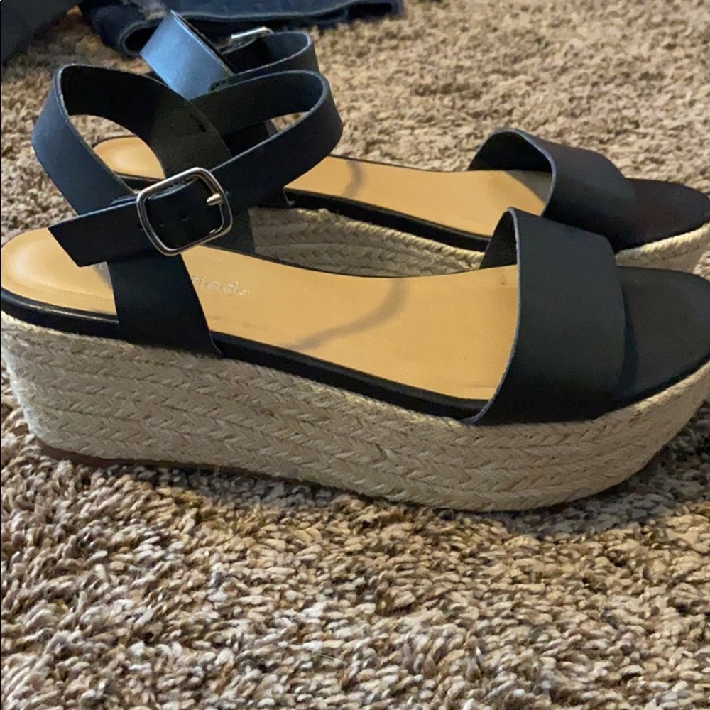 Black Wedges From Buckle
